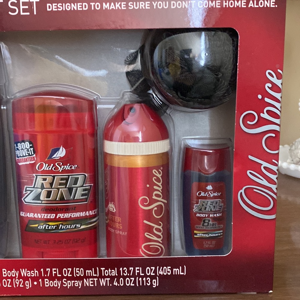 Old Spice Red Zone Gift Set NIB Vtg - Picture 9 of 11